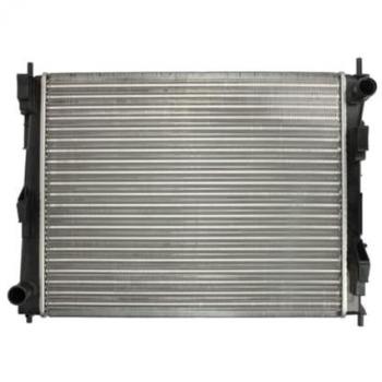 Radiador de refrigeración del motor NISSENS 67285 - Radiador de alta calidad, diseñado para un enfriamiento eficiente del motor, fabricado con materiales duraderos y resistentes a la corrosión, compatible con diversas marcas y modelos de