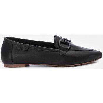 Zapatos planos de mujer de piel con hebilla decorativa