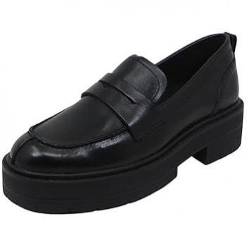 Mocasines Geox Spherica Ec7 para mujer en color negro, modelo D36VDI, con características de comodidad y estilo moderno