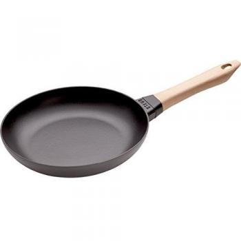 Sartén Staub de Hierro Fundido con Mango de Madera y Apta para Inducción