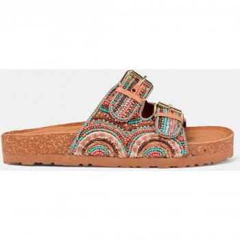 Alma en Pena Sandalias planas de mujer modelo V23BL1101 Multicolor con pedrería y hebillas