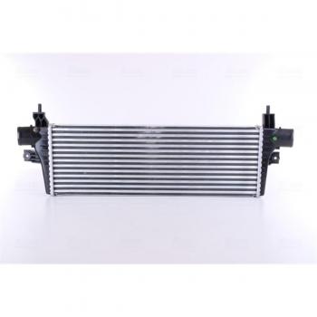 Intercooler NISSENS 961169 - Tipo: Intercooler; Características: Fabricante NISSENS, Número de parte 961169, diseñado para mejorar el rendimiento del motor al enfriar el aire de admisión, construcción robust