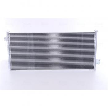 Condensador de aire acondicionado Nissens 94509 con alta eficiencia, diseño optimizado para un rendimiento superior, fabricado con materiales duraderos, compatible con múltiples modelos de vehículos y fácil instalación