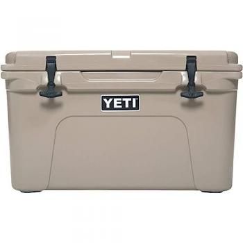 Nevera portátil YETI Tundra 45L beige, resistente y de gran capacidad