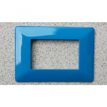 Placchette ABS Matix Bticino Compatibles 3, 4 y 6 Módulos Color Azul Eléctrico - 6 Foros