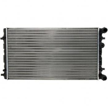 Radiador NISSENS 65228 para refrigeración del motor, diseñado para ofrecer un rendimiento óptimo en la disipación de calor, fabricado con materiales de alta calidad, compatible con diversas marcas y modelos de vehículos, incluye conexiones precisas p