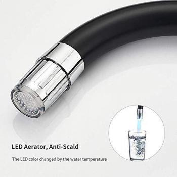 AuraLum Negro Grifo Cocina con LED Control de Temperatura de 3 Colores, 360° Grifo Monomando con Aireador Incorporado, Forma-U Grifo de Agua Fría y Caliente