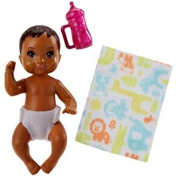 Niño marrón Oscuro | Barbie | Mattel FHY81 | Babysitter | Familia muñeca