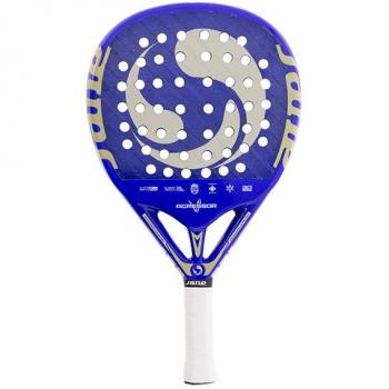 Pala de pádel Sane Agressor VI, características: diseño aerodinámico, núcleo de goma EVA, superficie de fibra de vidrio, balance medio, forma lágrima, ideal para jugadores intermedios y avanzados