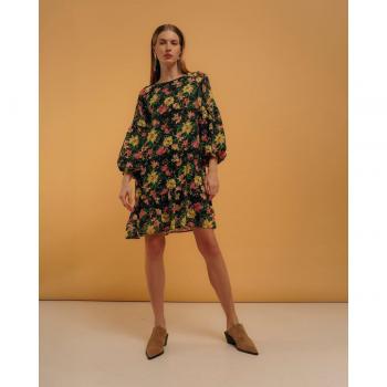 Vestido corto con volante y manga abullonada