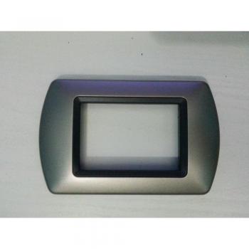 Placas ABS Compatibles para Tapa de Enchufe Master Modo Colorra - Cromo Satinado - 3 Foros