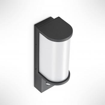 Aplique LED de exterior Lucande Jokum, IP54, con sensor, moderno, gris, hecho de aluminio, 1 llama