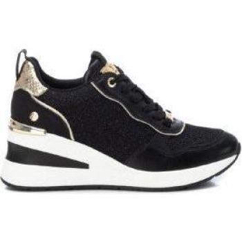Zapatilla de mujer Xti 142408 beige con cordón
