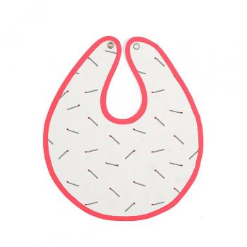 Baby Bites ORIGINAL - Babero CORAL, estampado CERILLAS