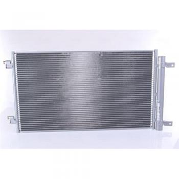 Condensador de aire acondicionado NISSENS 940735, compatible con sistemas de refrigeración, fabricado en aluminio, alta eficiencia térmica, diseño optimizado para un mejor flujo de aire y durabilidad