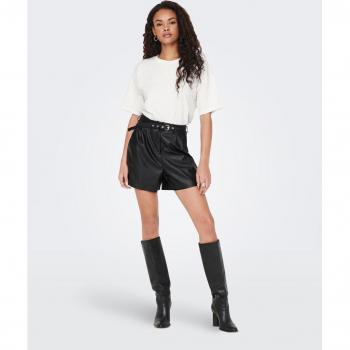 Shorts de mujer de polipiel con cinturón