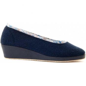 Zapatilla cerrada azul Northome para mujer, ideal para estar cómoda en casa