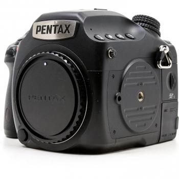 Used Pentax 645Z Medium Format DSLR Camera - Good Condition