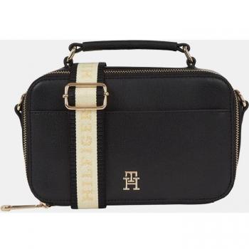 Bolso de mano pequeño en negro con bandolera regulable