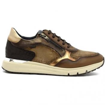 Zapatillas deportivas Dorking para mujer modelo D9213 color taupe, talla 39