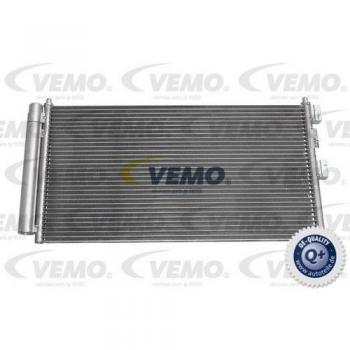 Condensador de Aire Acondicionado VEMO V24-62-0004 - Calidad Original, Radiador de Climatización