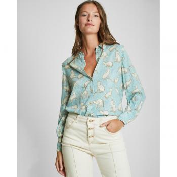 Camisa de mujer con estampado animal y volante en hombro