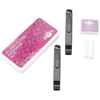 Kit de reparación de pinchazos para bicicletas BTR. 6 parches autoadhesivos, 2 palancas para la cubierta y 1 trozo de tiza