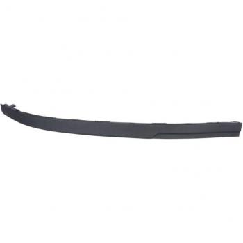 Parachoques delantero BLIC 5511-00-5052222Q con spoiler integrado, diseño aerodinámico, material de alta resistencia, acabado en color negro mate y compatibilidad específica para modelos seleccionados