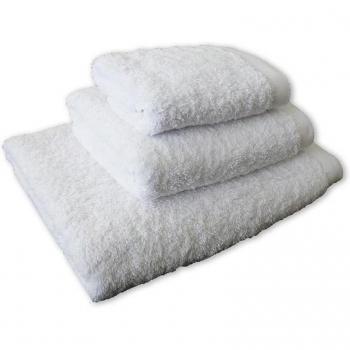 Toalla lisa Soft Cotton 650 gramos blanca, 100% algodón, textura muy suave, de fácil absorción y secado