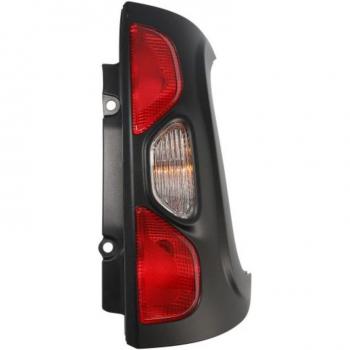 Luz trasera MAGNETI MARELLI 712106301110, piloto trasero, diseño específico para vehículos, fácil instalación, alta visibilidad y durabilidad