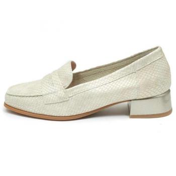 Mocasines planos para mujer Pitillos 5061 en dorado de piel