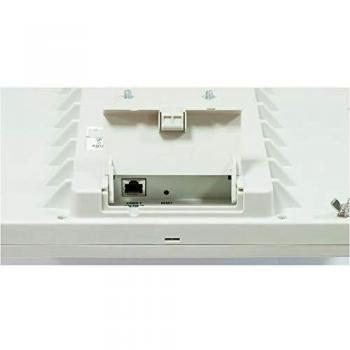 MikroTik QRT 5 ac CPE with 24dBi Antenna, 5GHz Dual Chain, Gigabit Ethernet and PoE