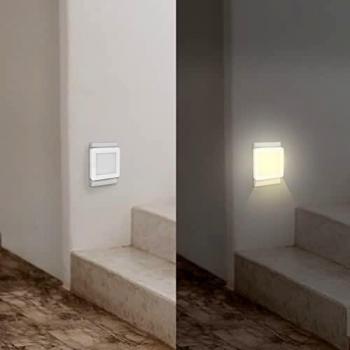 Luz Nocturna LED Cuadrada con Sensor Crepuscular y Encendido/Apagado, Blanco Cálido