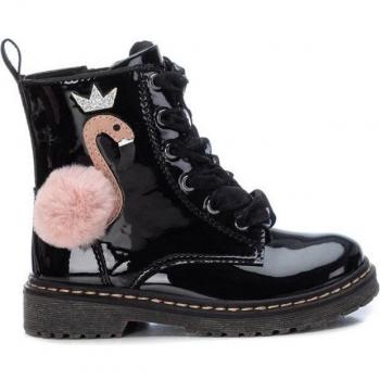 Botín Xti Kids Charol Negro con Pompón para Niña