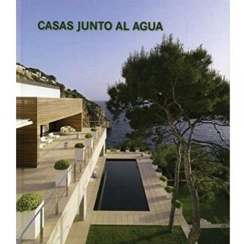 Casas Junto Al Agua