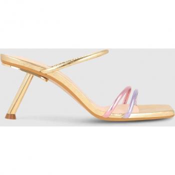 Sandalias de tacón de mujer en piel metalizada color dorado, rosa y lila