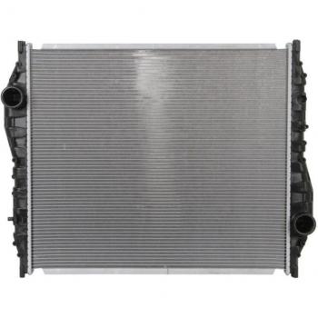 Radiador de refrigeración del motor Nissens 69602A
