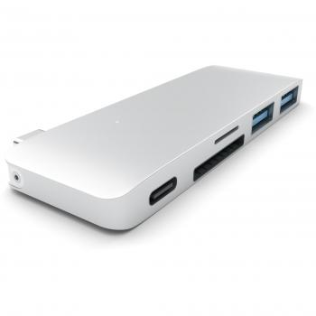 Satechi 5-in-1 Type-C Pass-Through USB Hub with Card Reader - Silver