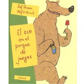 Oso En El parque de Juegos