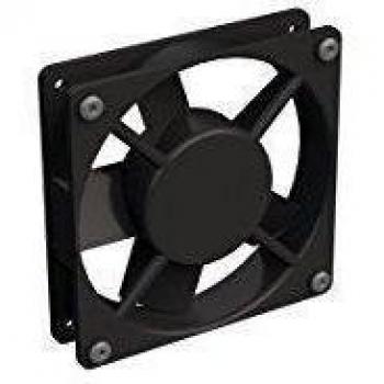 4 x Racks 4 VE de 01 4 x Unidad de ventilación para armarios de Pared 4 x La Serie 4ew y 4 CW sin Termostato Negro