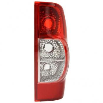 Luz trasera TYC 11-11437-01-2 con características de piloto trasero, diseño específico para vehículos, fácil instalación, alta visibilidad y durabilidad