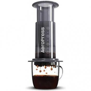 AeroPress Cafetera Original con Diseño Compacto y Portátil
