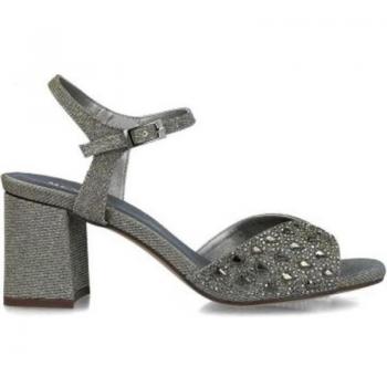 Sandalias de Mujer Menbur Orchadis Gris con diseño elegante, tacón medio, cierre de hebilla, plantilla acolchada y suela antideslizante