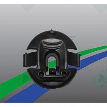 Pinza para tapicería ROMIX C70142 con características de agarre ergonómico, construcción de acero resistente, diseño compacto para facilitar el acceso en espacios reducidos y capacidad para utilizar grapas estándar