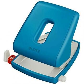 Perforadora Leitz Cosy - 30 hojas, color azul mate, diseño ergonómico