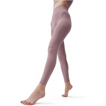 egging de mujer Keren Woodrose Born Living Yoga