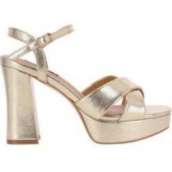 Chika10 Sandalias Jolie 10 para Mujer en Color Dorado con Plataforma y Altura de Tacón de 11cm con Cierre de Hebilla