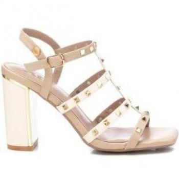 Sandalias beige con tiras y tachuelas - Altura Tacón 10cm