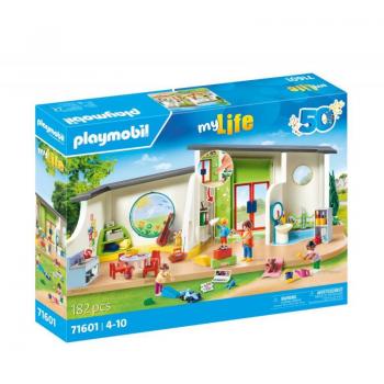 Playmobil My Life Guardería Arcoíris 71601 - Juguete de construcción, incluye figuras de niños y educadores, accesorios para la guardería como juguetes, muebles y elementos decorativos, diseño colorido y atractivo para estimular la