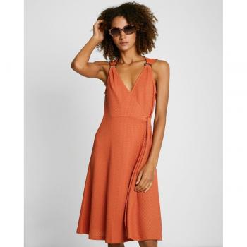 Vestido midi seersucker cruzado con vuelo